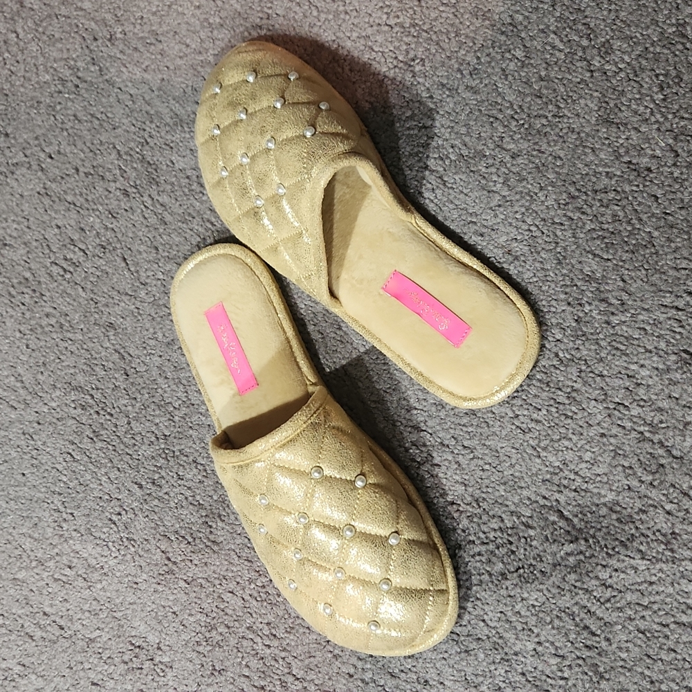 Slippers